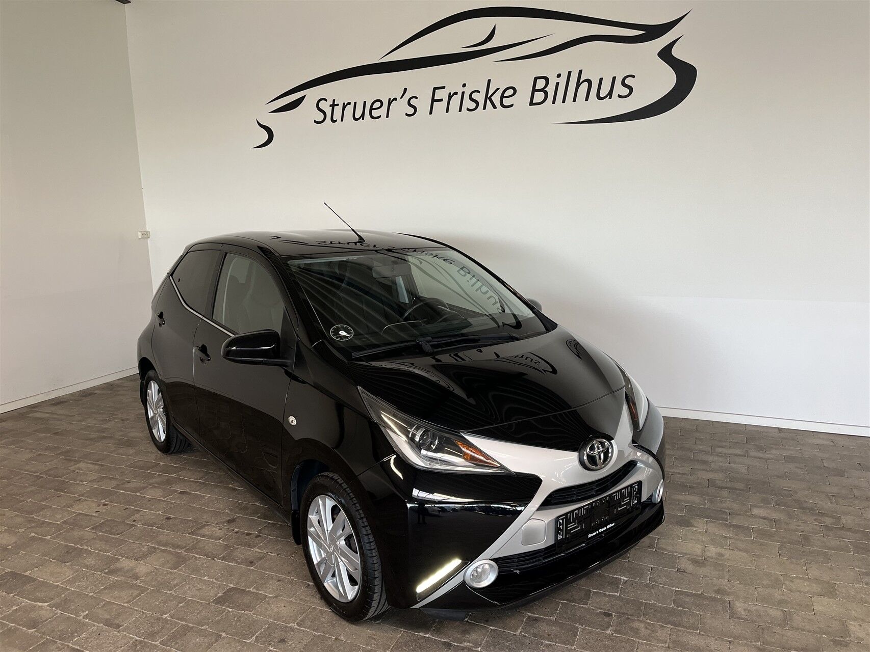 Billede af Toyota Aygo 1,0 VVT-I X-Black II 69HK 5d