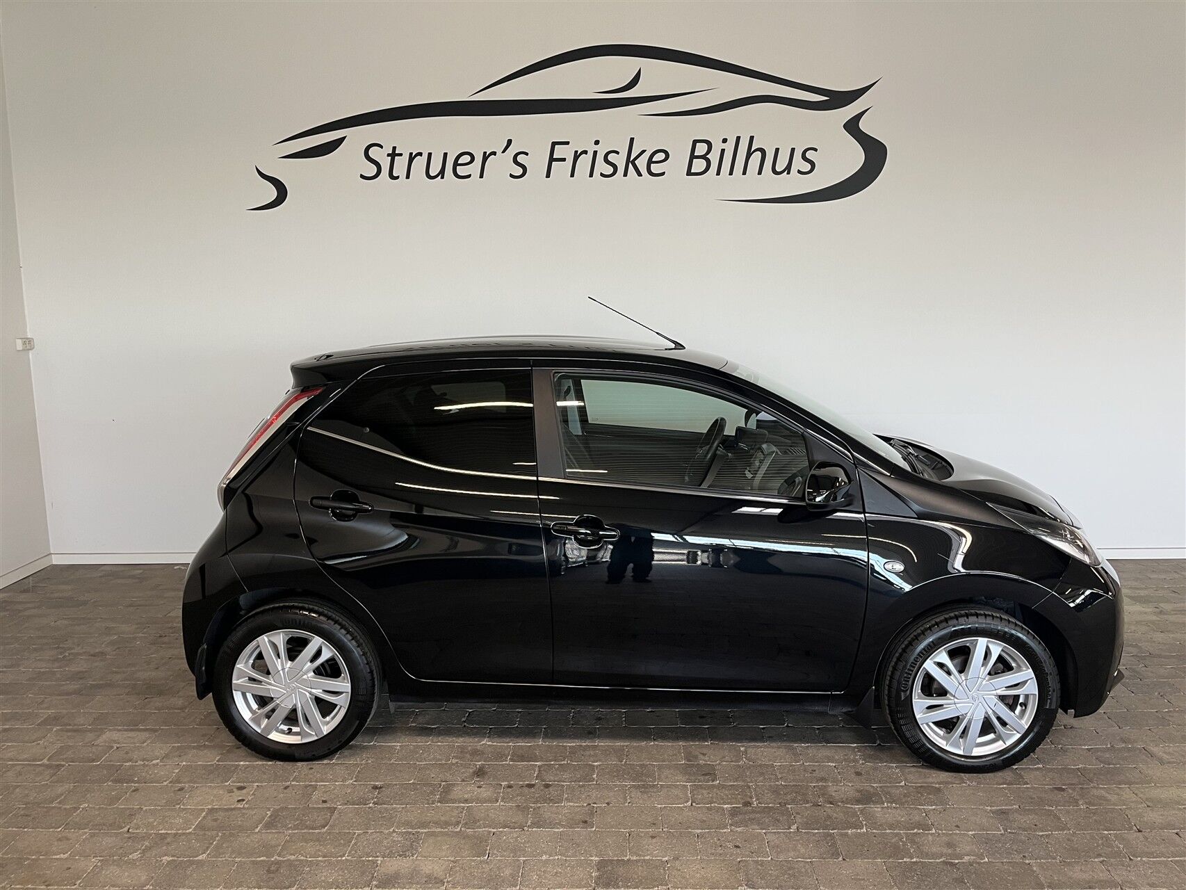 Billede af Toyota Aygo 1,0 VVT-I X-Black II 69HK 5d