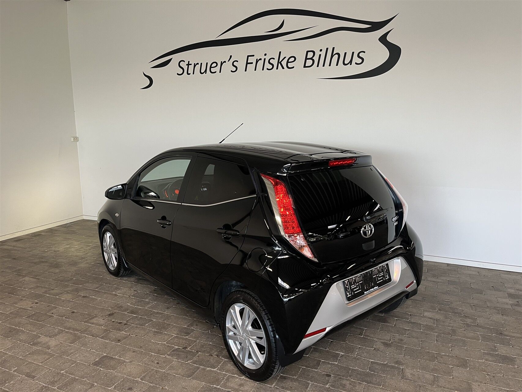 Billede af Toyota Aygo 1,0 VVT-I X-Black II 69HK 5d