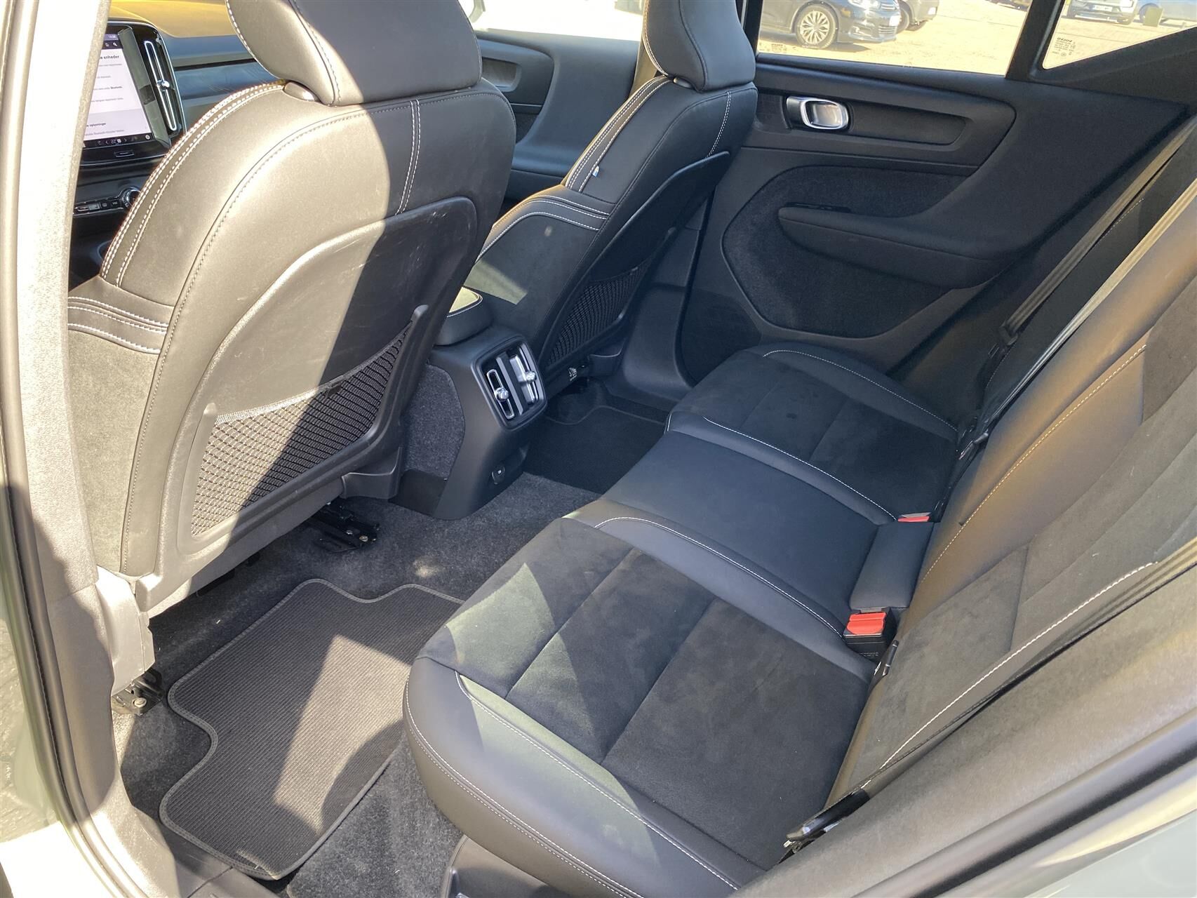 Billede af Volvo XC40 Recharge Twin Engine Ultimate AWD 408HK 5d Aut.