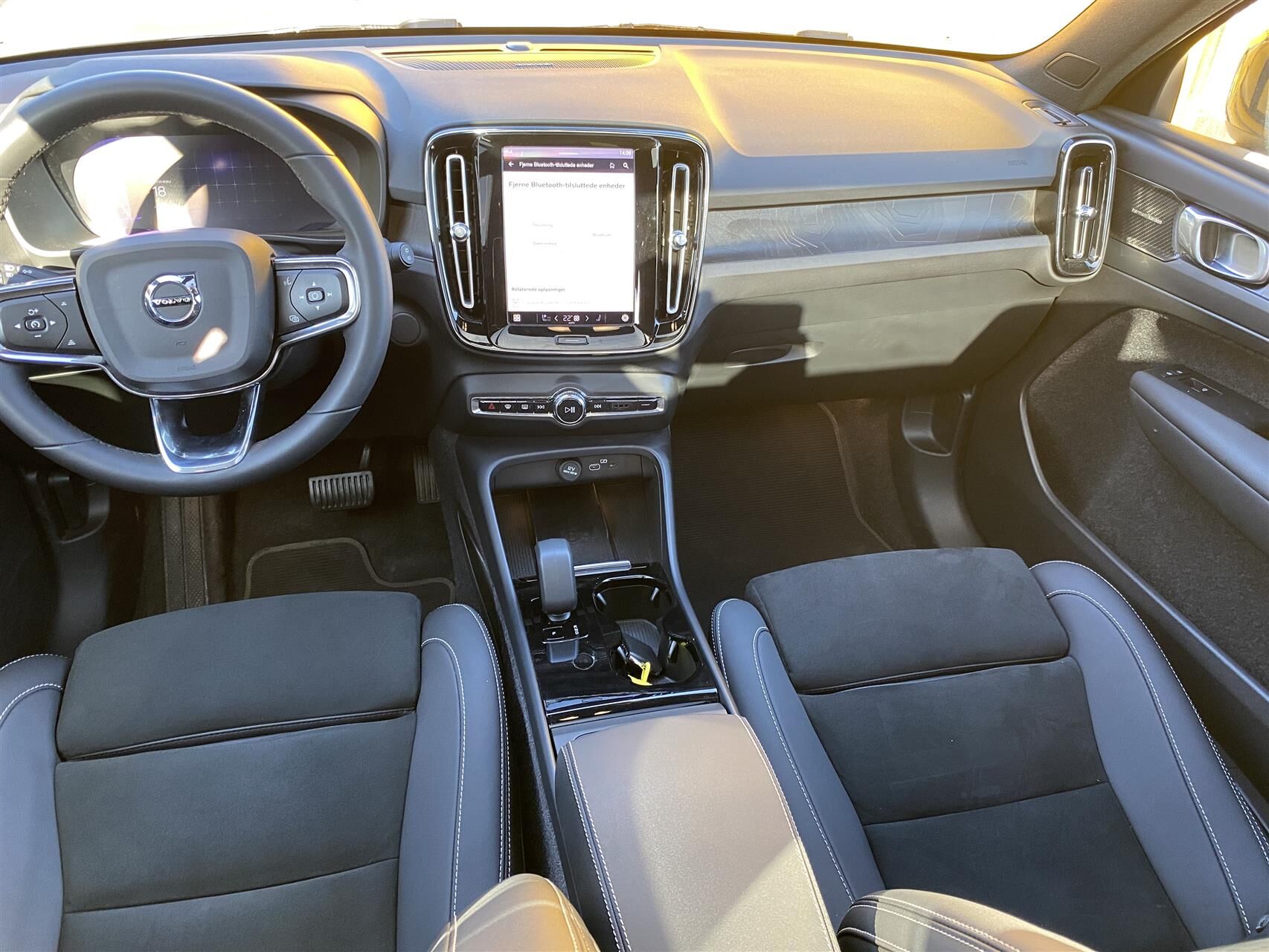 Billede af Volvo XC40 Recharge Twin Engine Ultimate AWD 408HK 5d Aut.