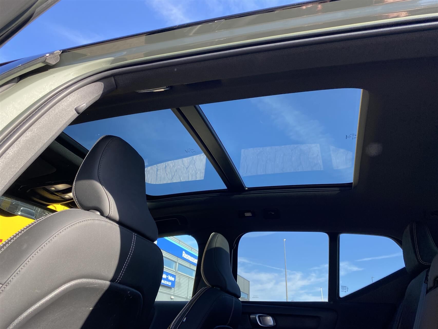 Billede af Volvo XC40 Recharge Twin Engine Ultimate AWD 408HK 5d Aut.