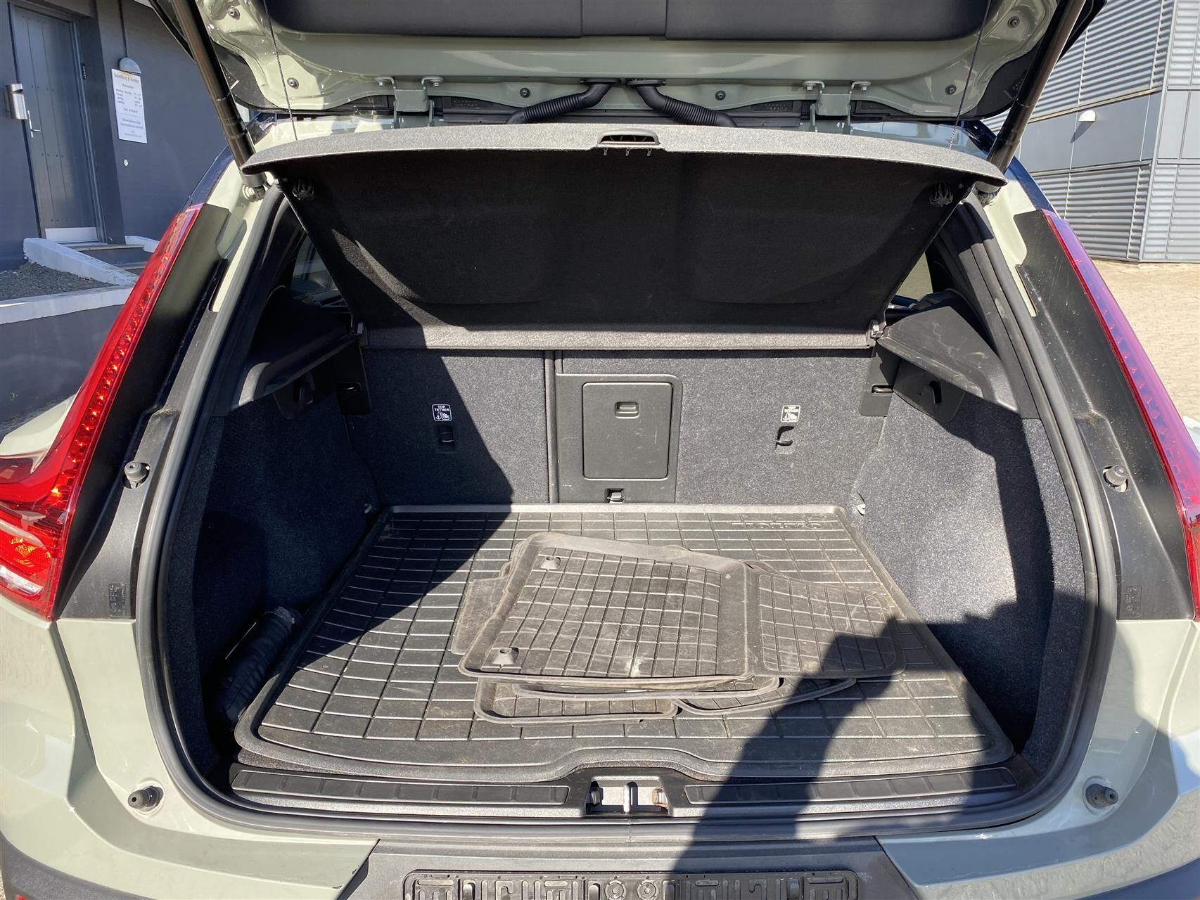 Billede af Volvo XC40 Recharge Twin Engine Ultimate AWD 408HK 5d Aut.