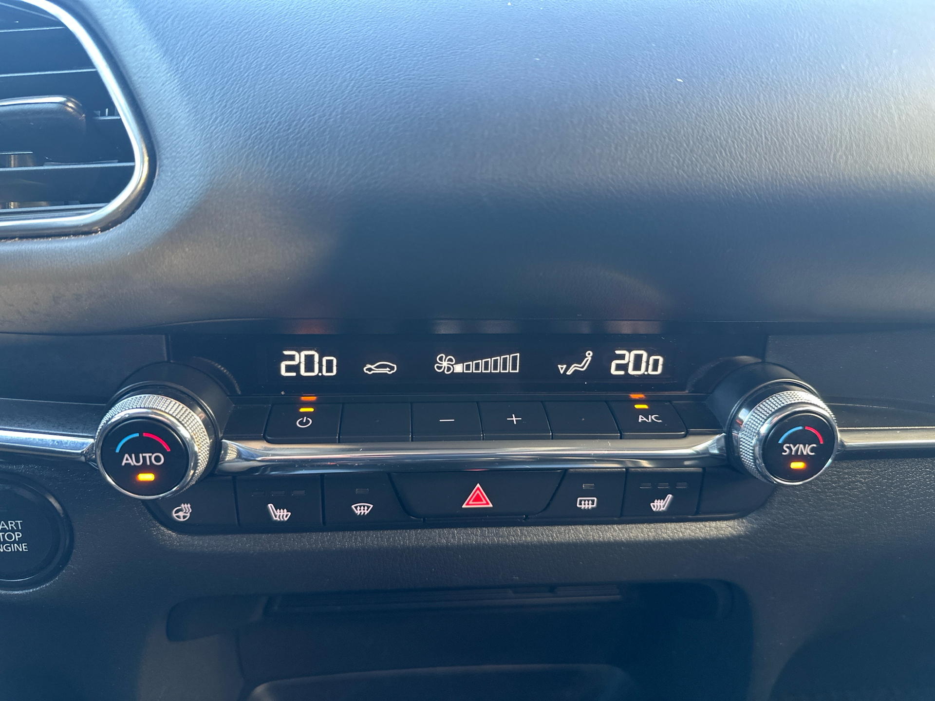 Billede af Mazda CX-30 2,0 Skyactiv-X  Mild hybrid Sky 180HK 5d 6g Aut.