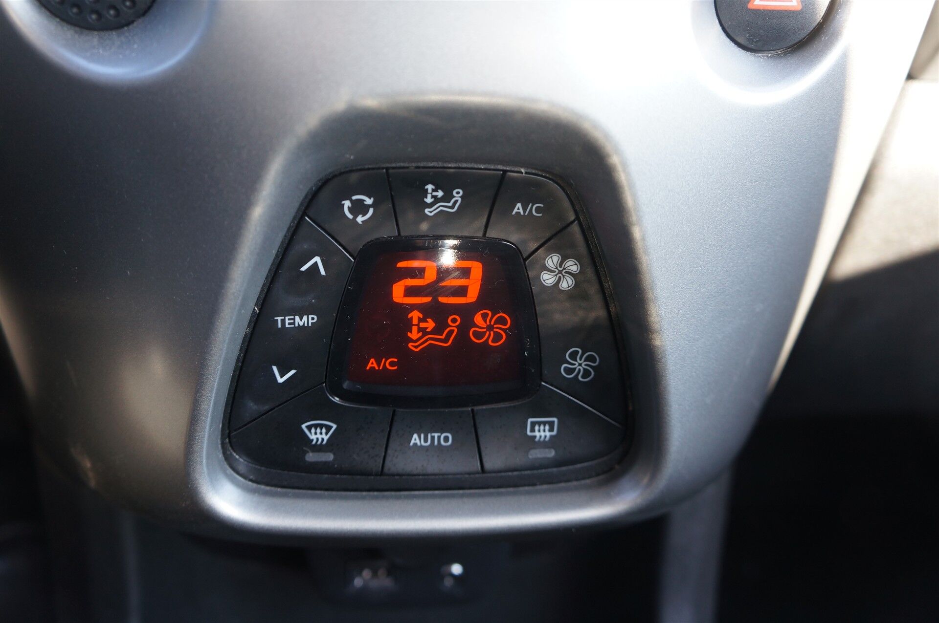 Billede af Citroën C1 1,2 PureTech Feel Complet 82HK 5d