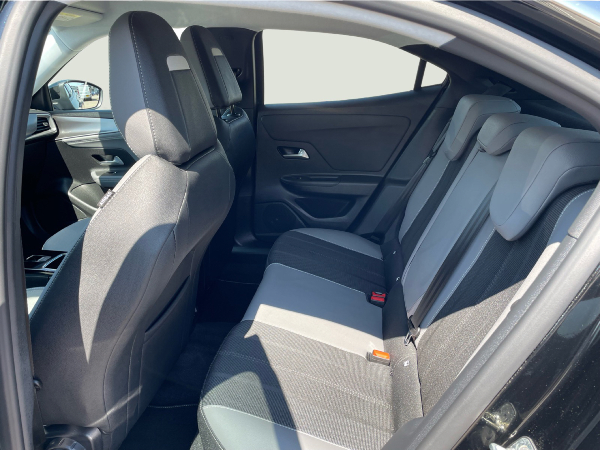 Billede af Opel Mokka-e EL Elegance 136HK 5d Aut.