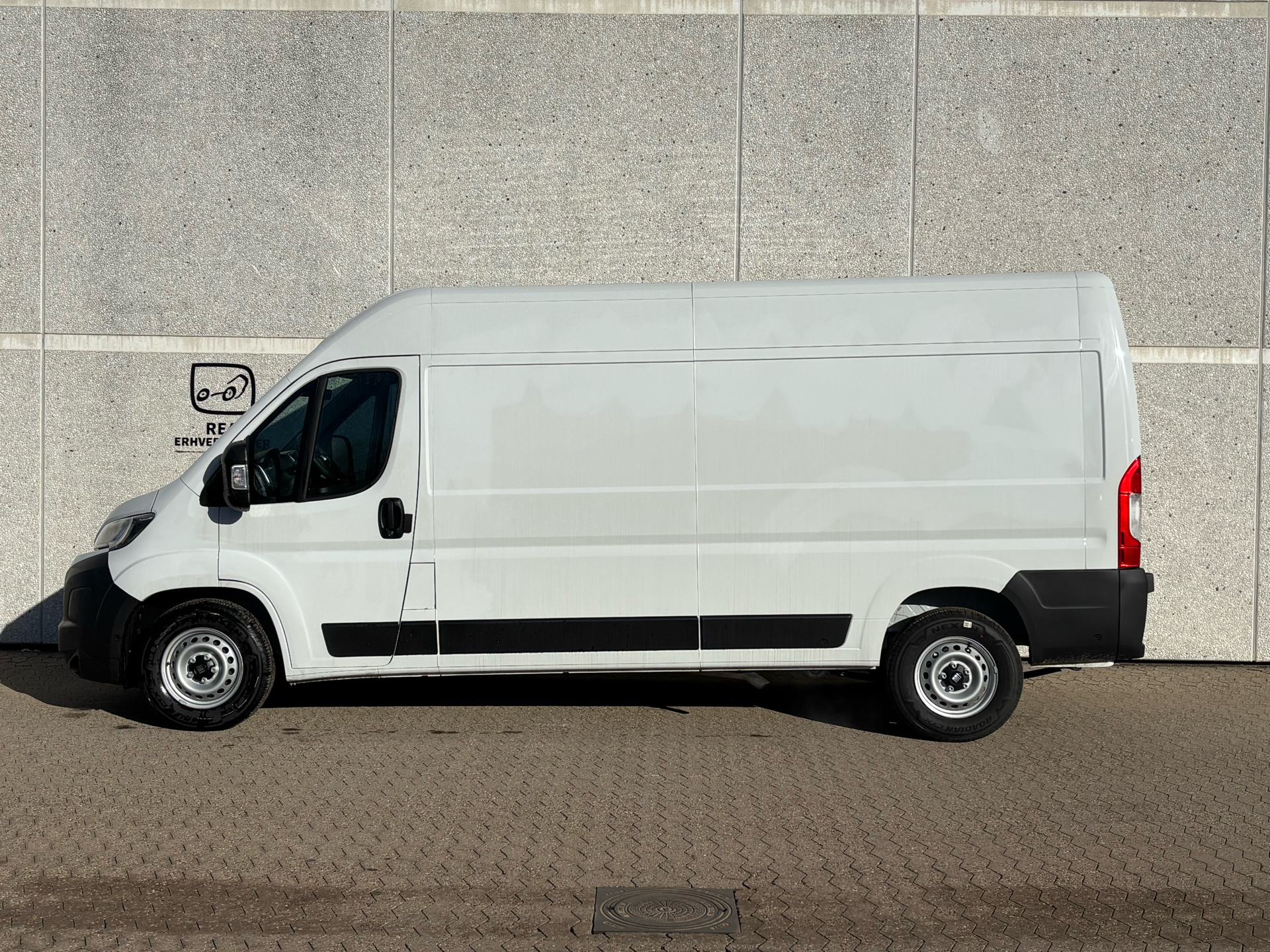 Billede af Fiat Ducato 35M L3H2 2,2 Multijet Pro+ 180HK Van 8g Aut.