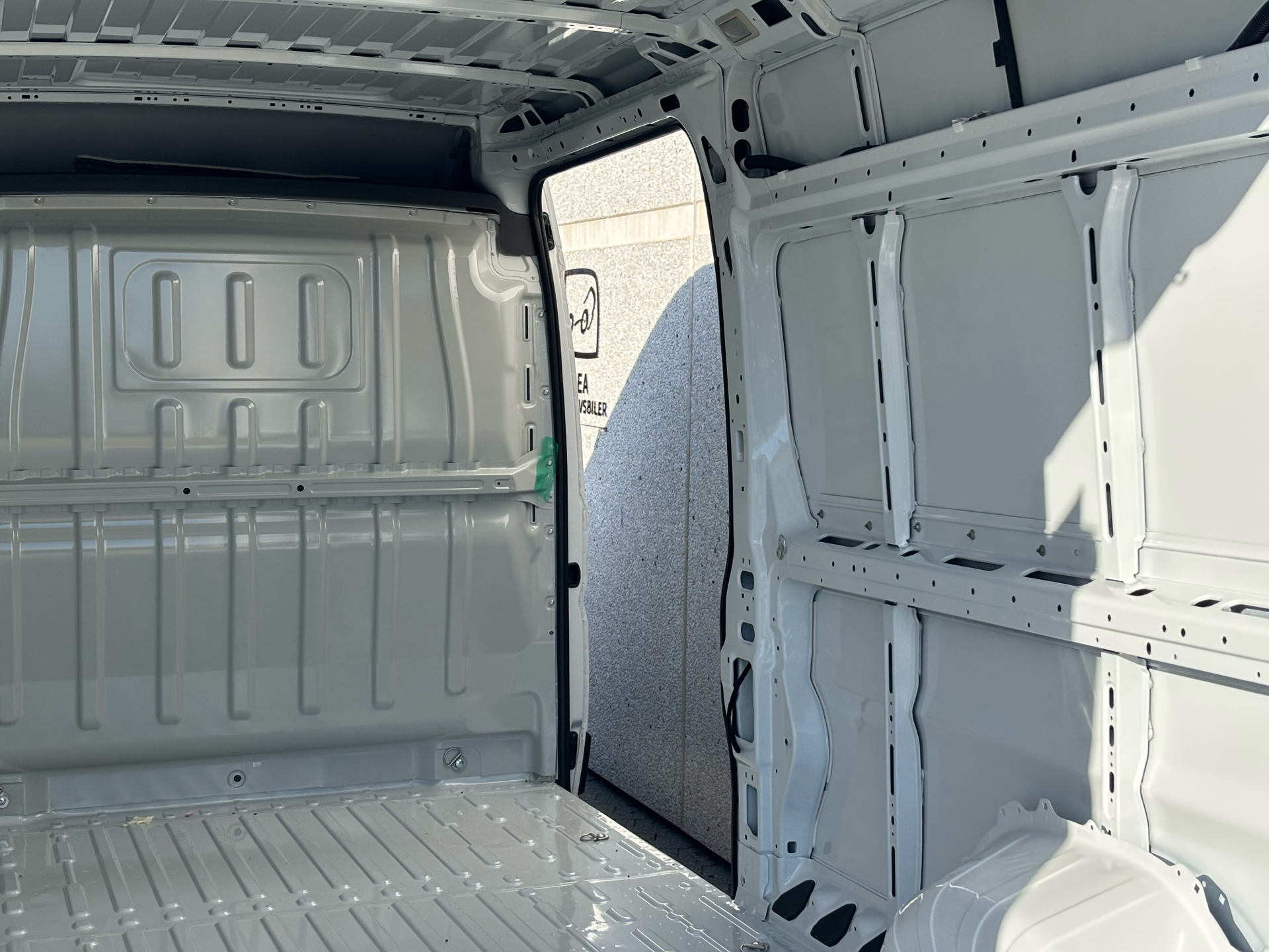 Billede af Fiat Ducato 35M L3H2 2,2 Multijet Pro+ 180HK Van 8g Aut.