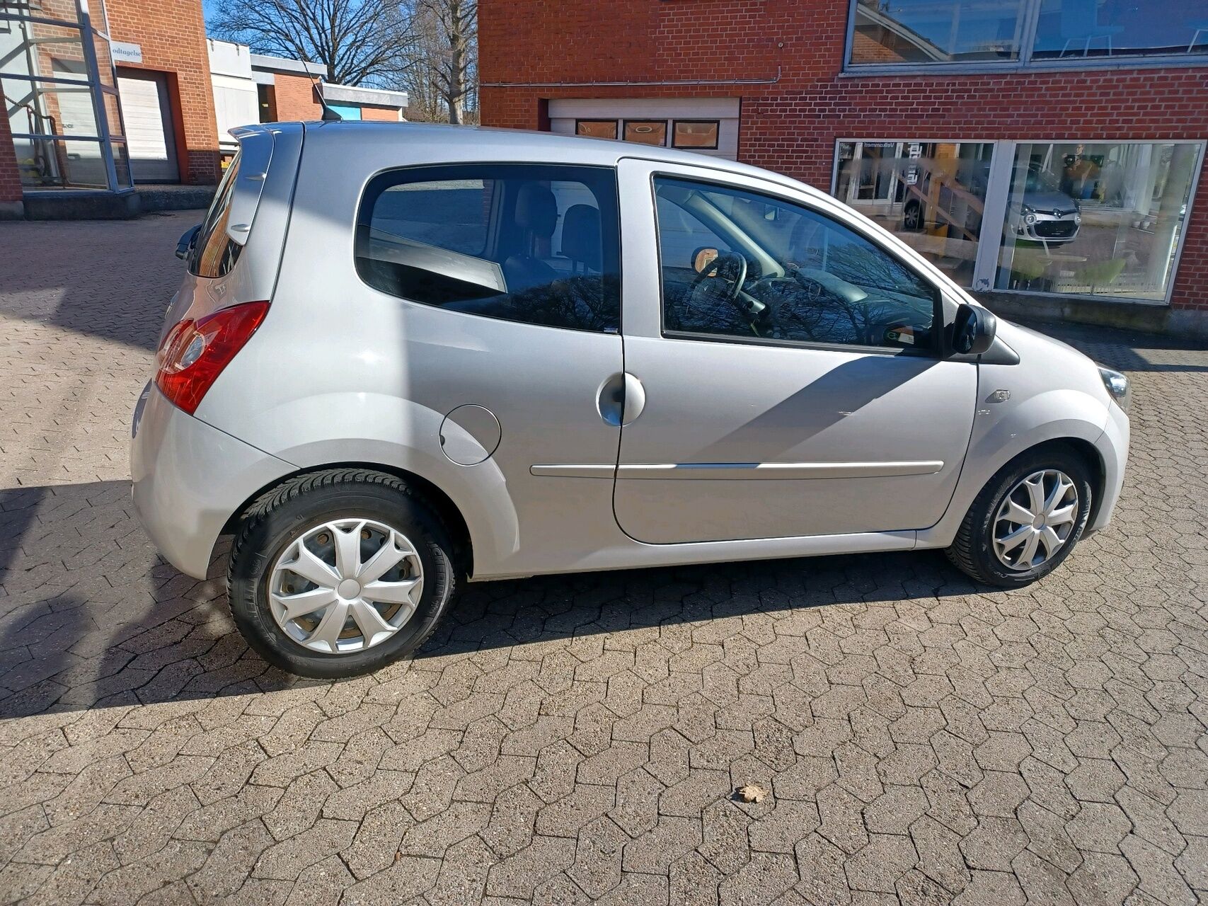 Billede af Renault Twingo 1,2 16V Authentique 75HK 3d