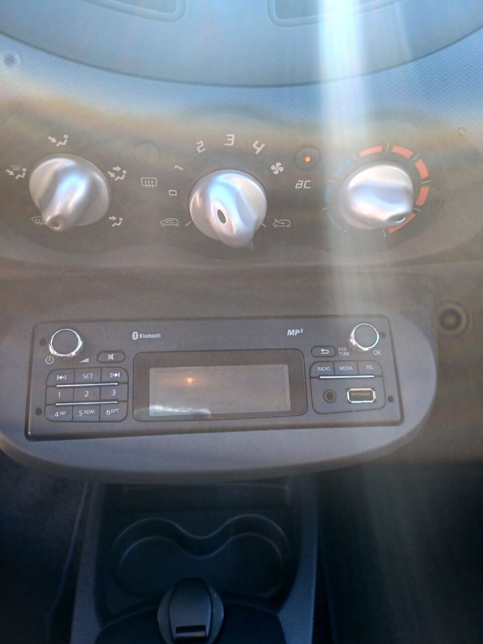 Billede af Renault Twingo 1,2 16V Authentique 75HK 3d