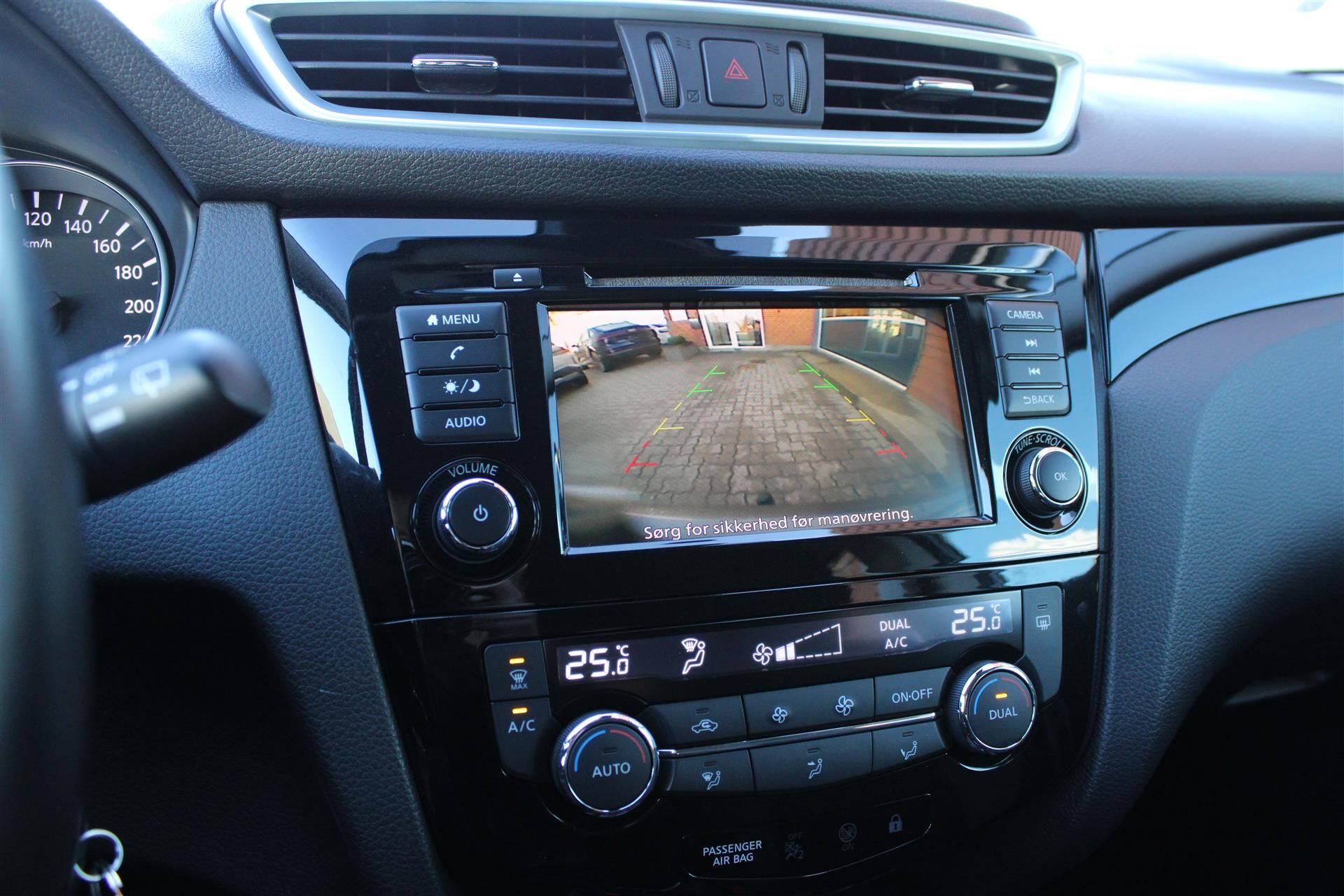 Billede af Nissan Qashqai 1,3 Dig-T Acenta 140HK 5d 6g