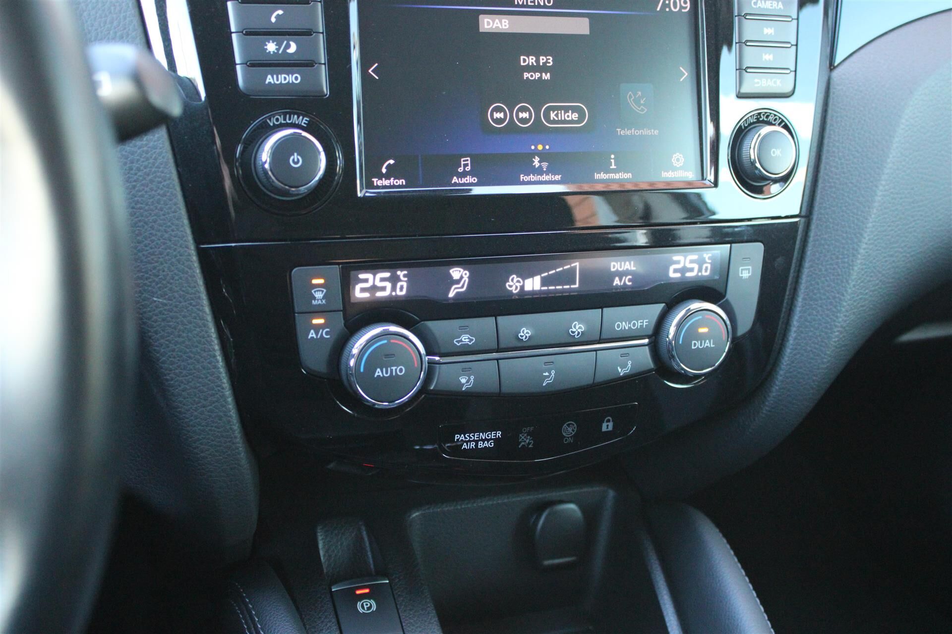 Billede af Nissan Qashqai 1,3 Dig-T Acenta 140HK 5d 6g