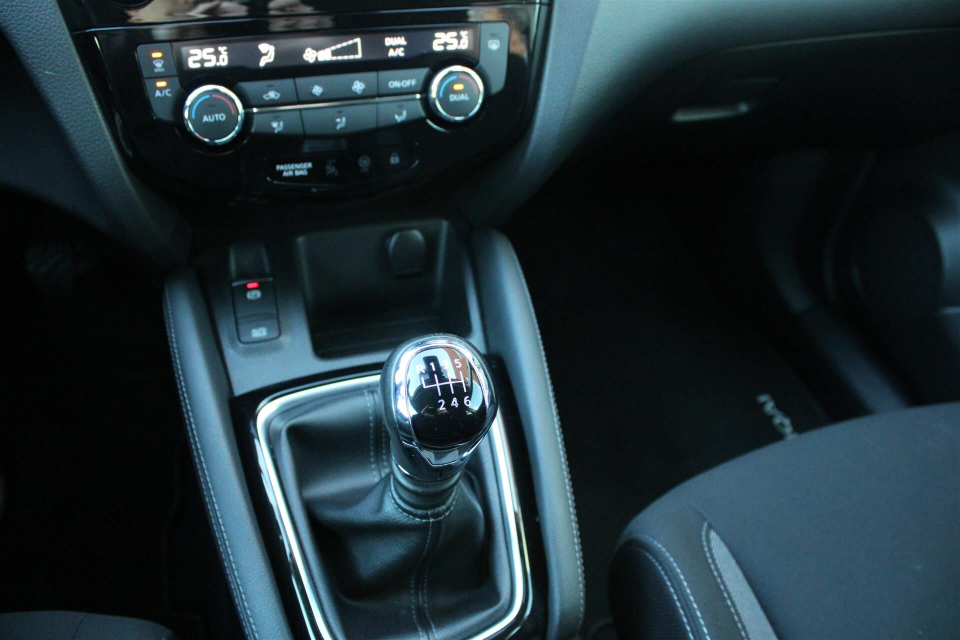 Billede af Nissan Qashqai 1,3 Dig-T Acenta 140HK 5d 6g