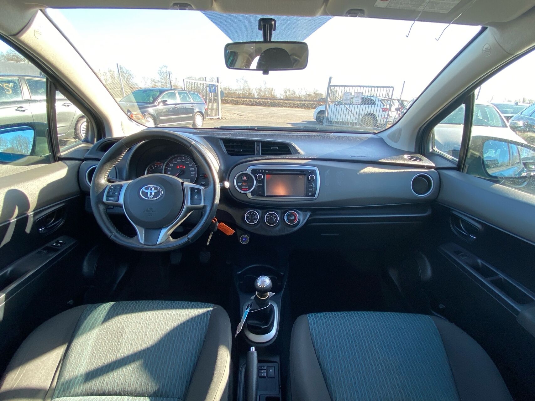 Billede af Toyota Yaris 1,0 VVT-I T2 69HK 5d