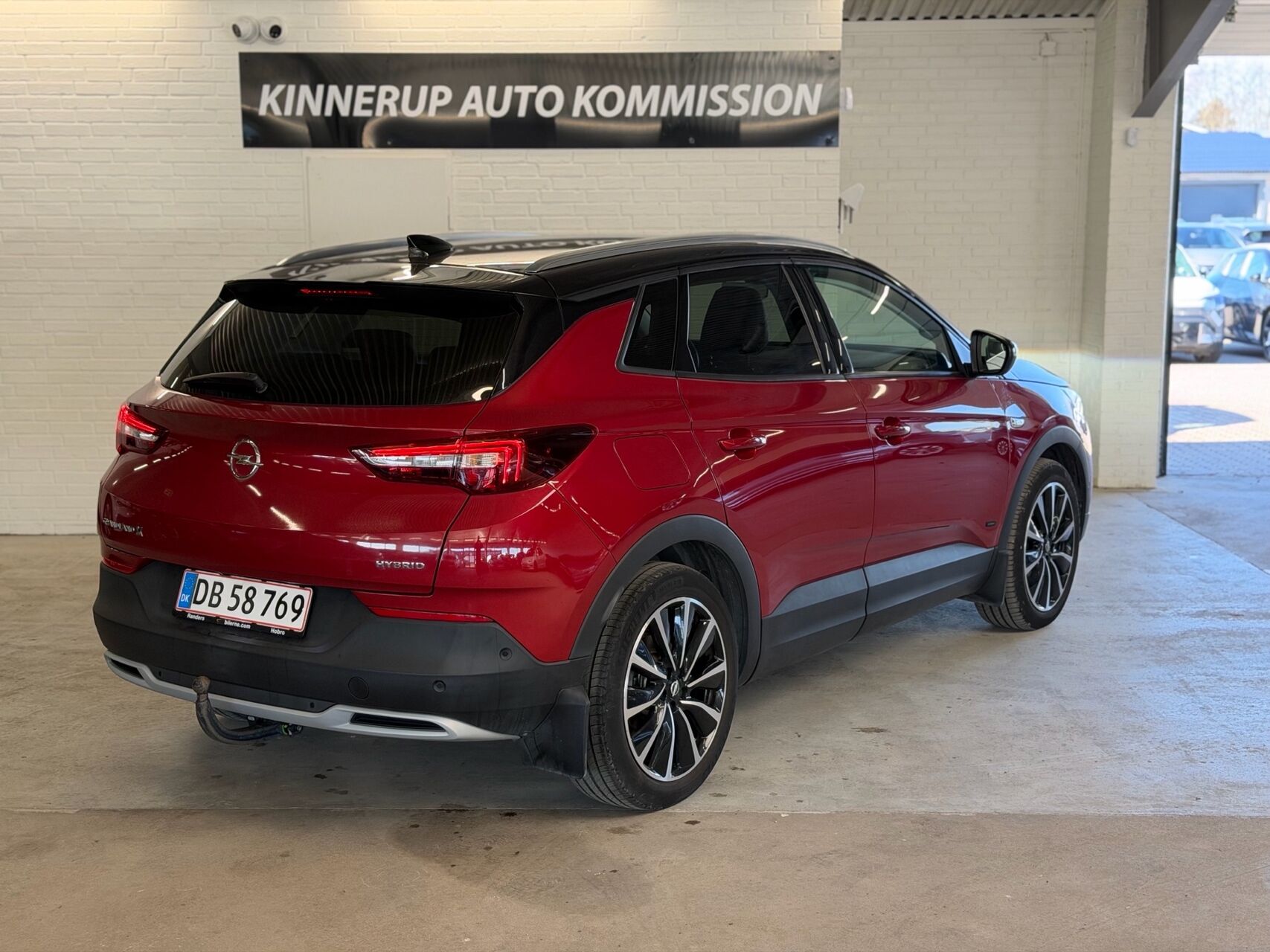 Billede af Opel Grandland X 1,6 PHEV  Plugin-hybrid Cosmo Prestige Pack 225HK 5d 8g Aut.