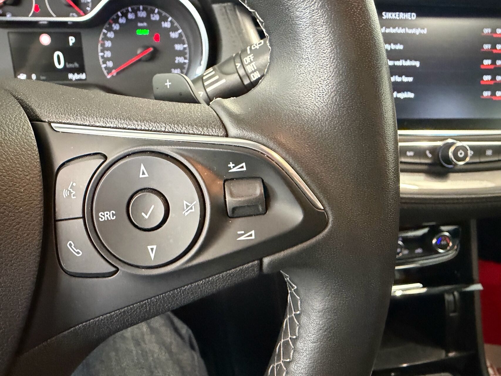 Billede af Opel Grandland X 1,6 PHEV  Plugin-hybrid Cosmo Prestige Pack 225HK 5d 8g Aut.