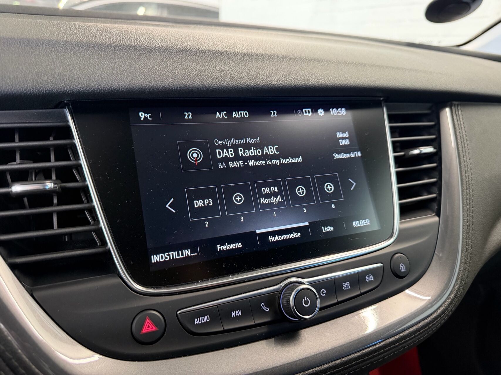 Billede af Opel Grandland X 1,6 PHEV  Plugin-hybrid Cosmo Prestige Pack 225HK 5d 8g Aut.