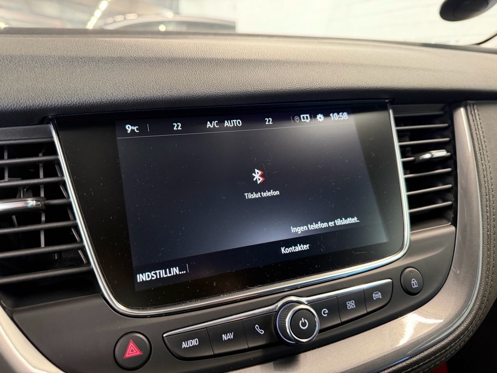 Billede af Opel Grandland X 1,6 PHEV  Plugin-hybrid Cosmo Prestige Pack 225HK 5d 8g Aut.