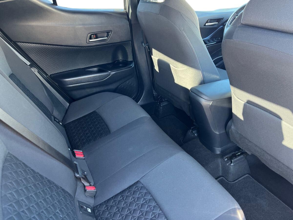 Billede af Toyota C-HR 2,0 Hybrid C-LUB Premium Multidrive S 184HK 5d Aut.