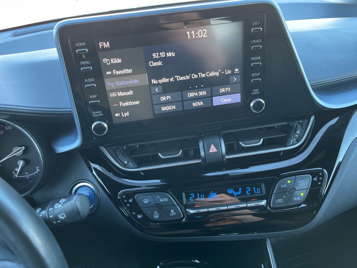 Billede af Toyota C-HR 2,0 Hybrid C-LUB Premium Multidrive S 184HK 5d Aut.