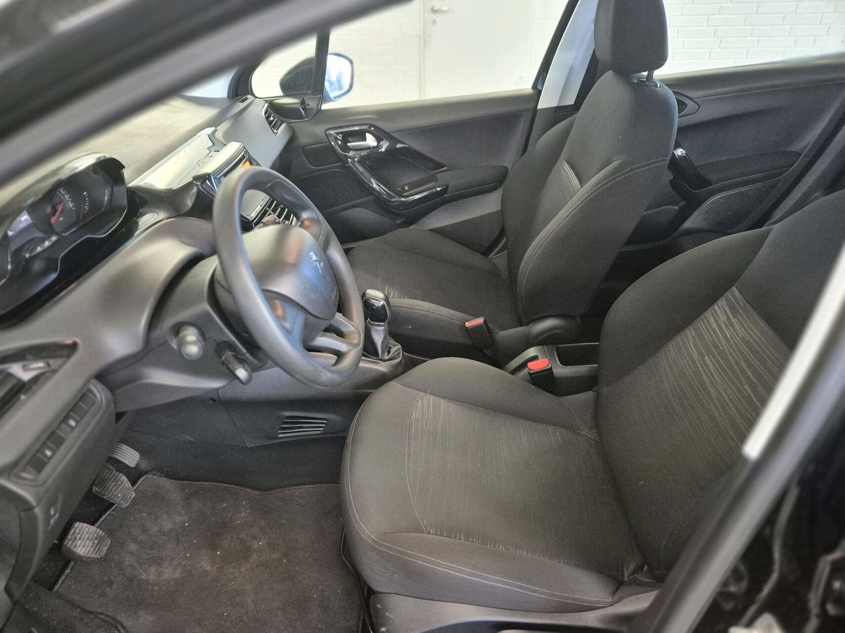 Billede af Peugeot 208 1,0 VTi Access + AirSound 68HK 5d