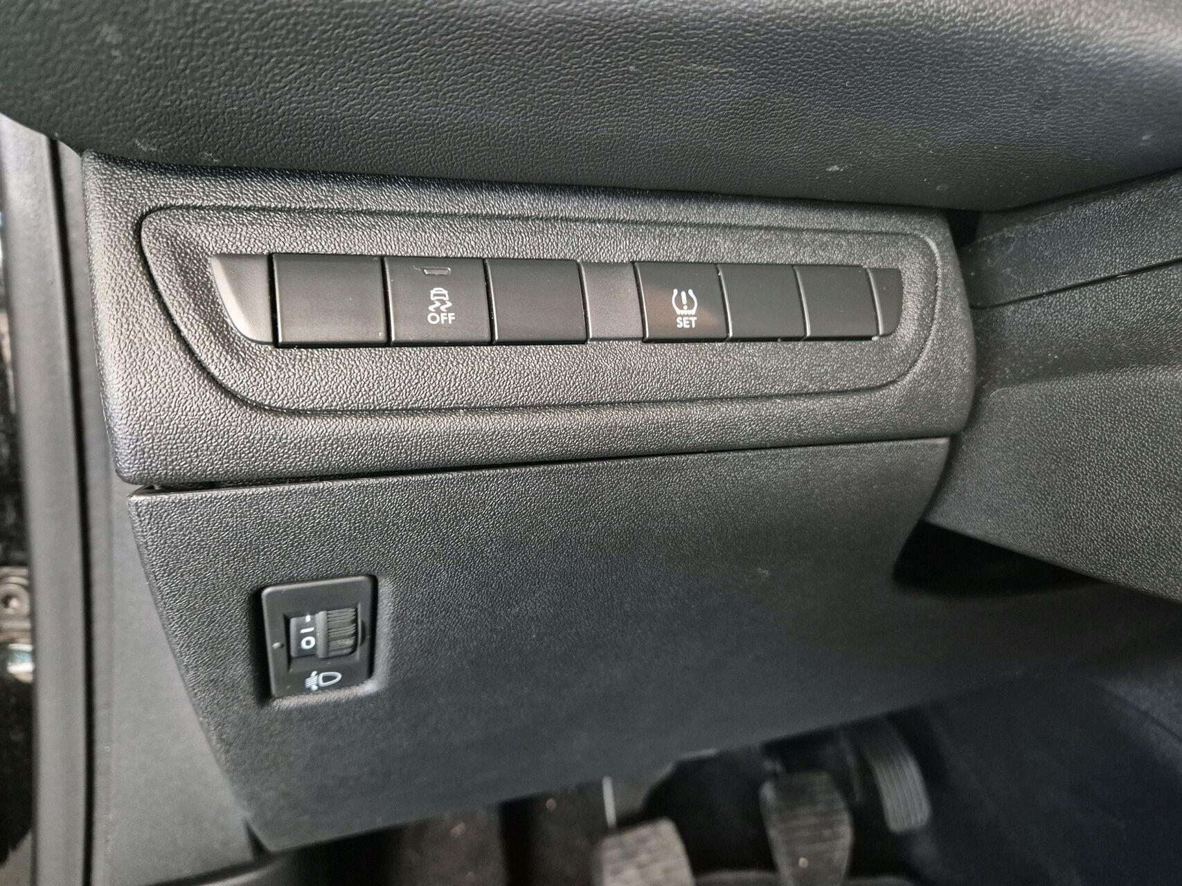 Billede af Peugeot 208 1,0 VTi Access + AirSound 68HK 5d