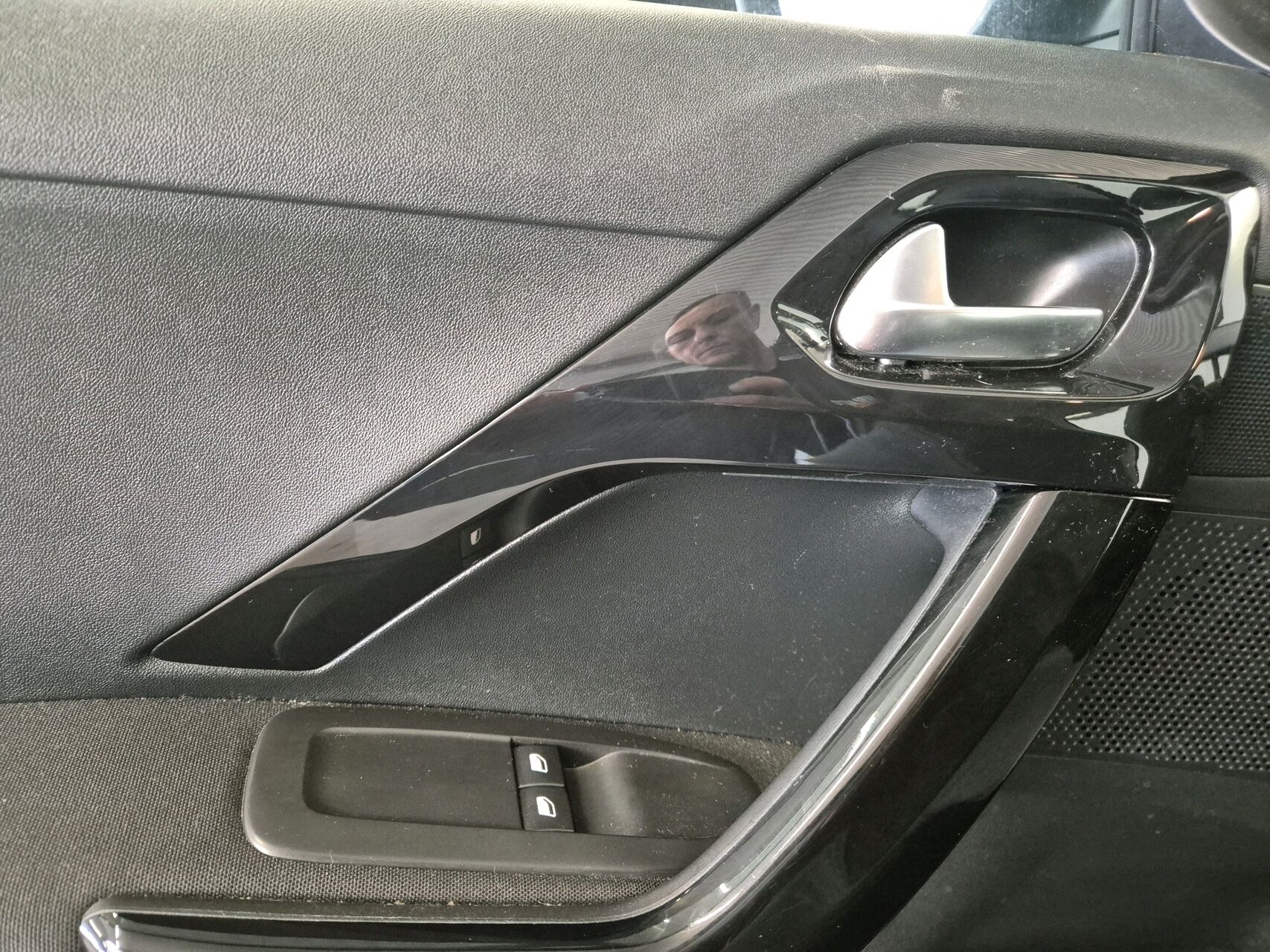 Billede af Peugeot 208 1,0 VTi Access + AirSound 68HK 5d