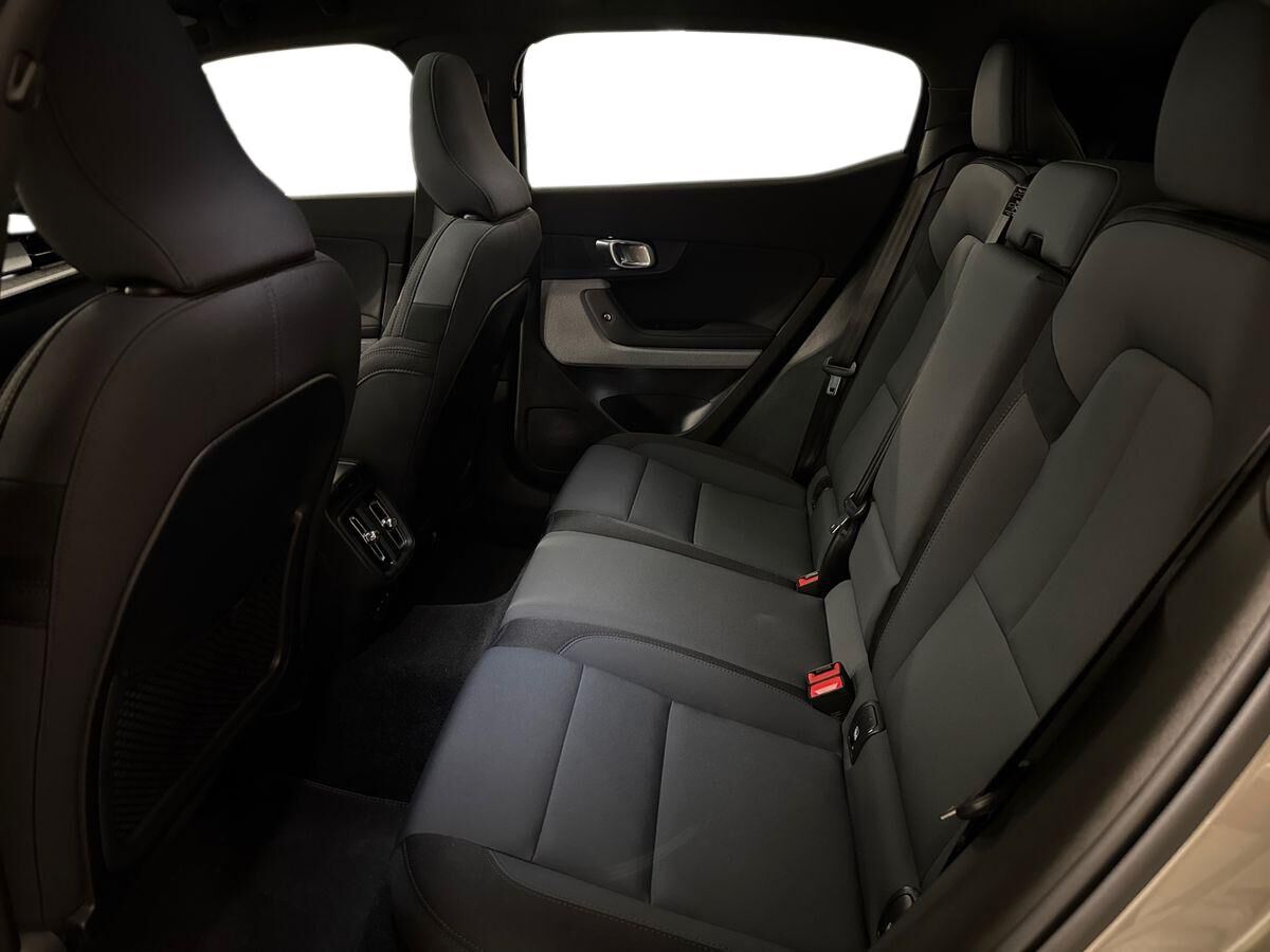 Billede af Polestar 2 EL Long range Single motor 231HK 5d Aut.