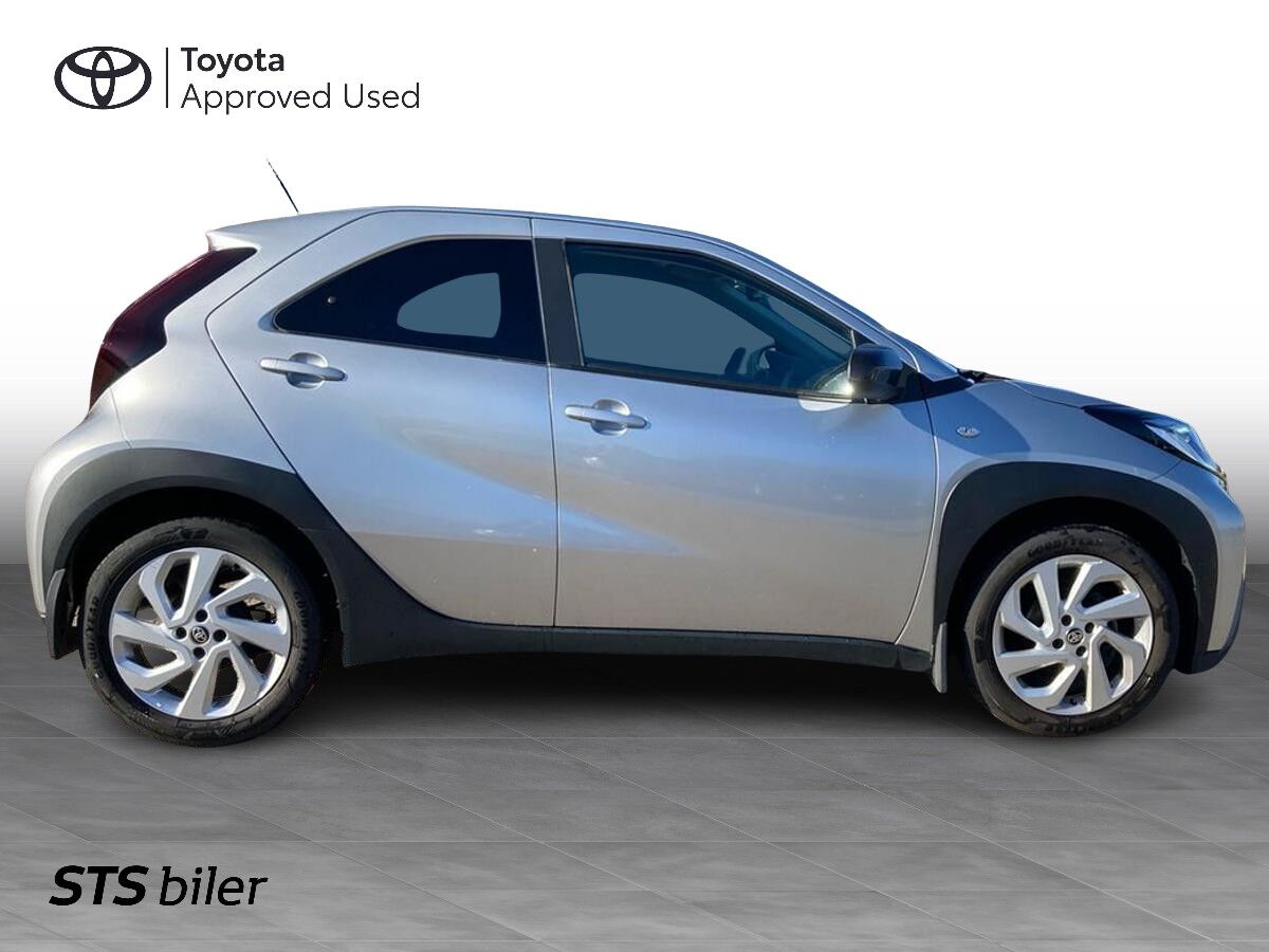 Billede af Toyota Aygo X 1,0 VVT-I Active 72HK 5d
