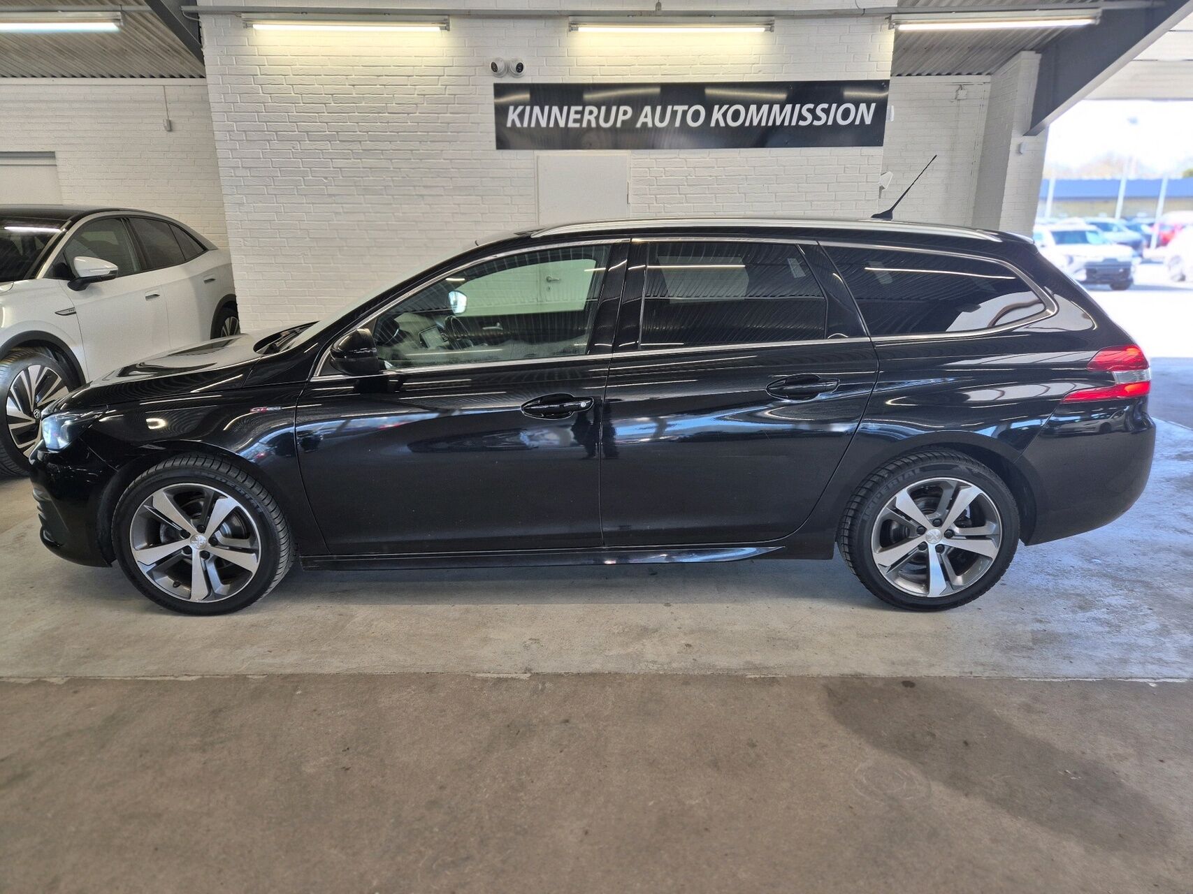 Billede af Peugeot 308 SW 1,6 BlueHDi GT Line EAT6 120HK Stc 6g Aut.