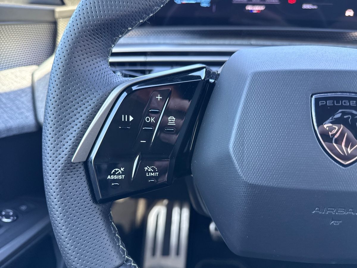 Billede af Peugeot e-5008 EL GT Pack 210HK 5d Aut.