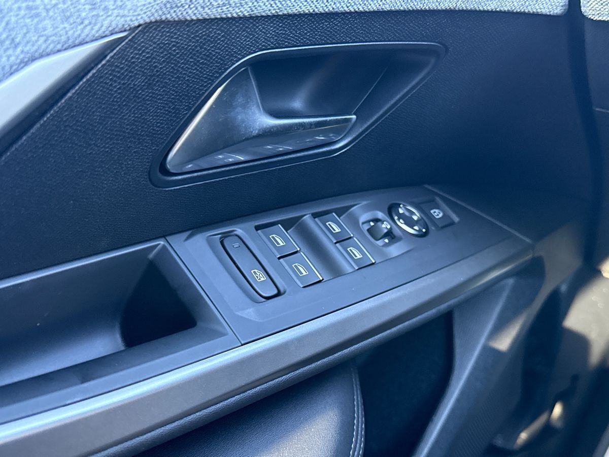 Billede af Peugeot e-5008 EL GT Pack 210HK 5d Aut.