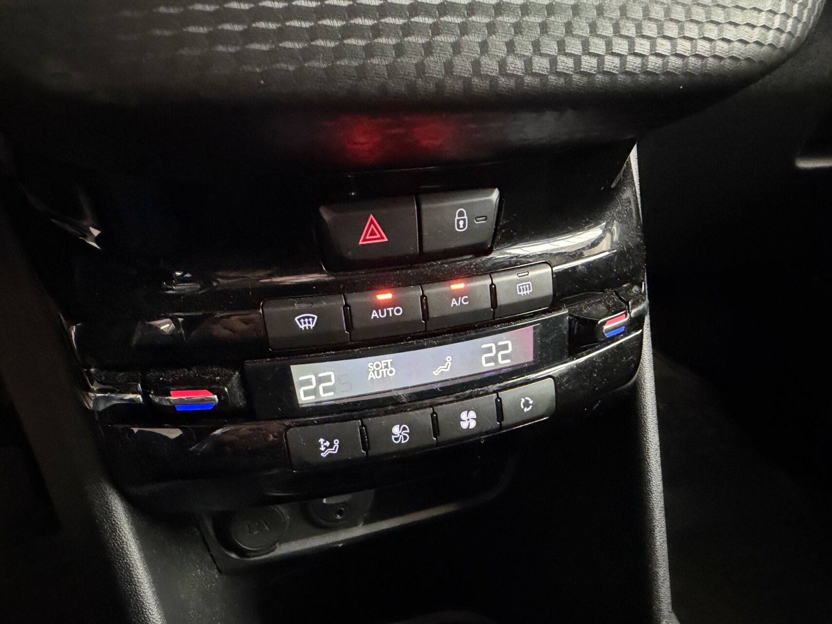 Billede af Peugeot 208 1,6 BlueHDi Desire 100HK 5d