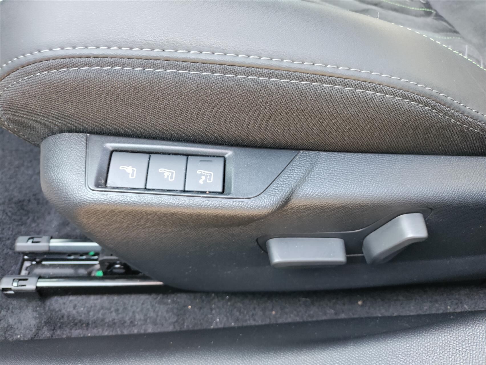 Billede af Peugeot e-2008 EL GT 156HK 5d Aut.