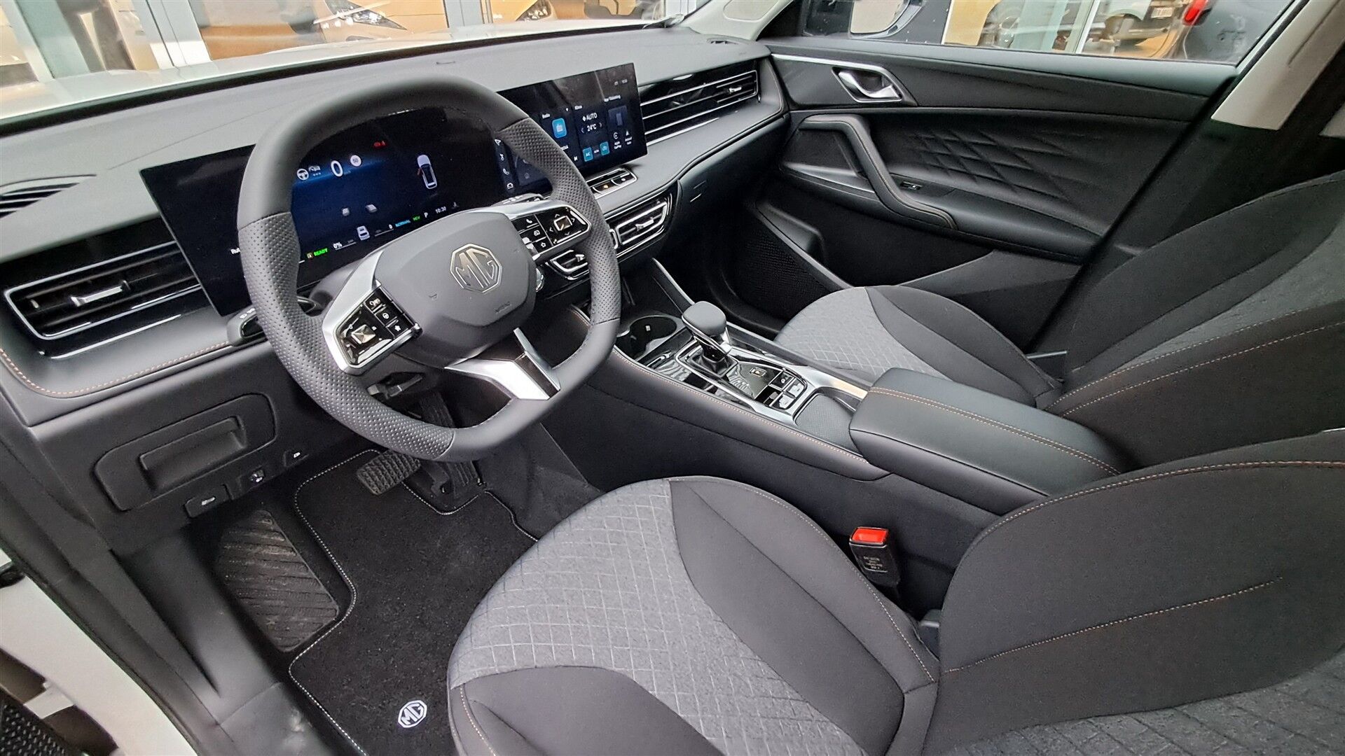 Billede af MG HS 1,5 T GDI  Plugin-hybrid Comfort 272HK 5d Aut.