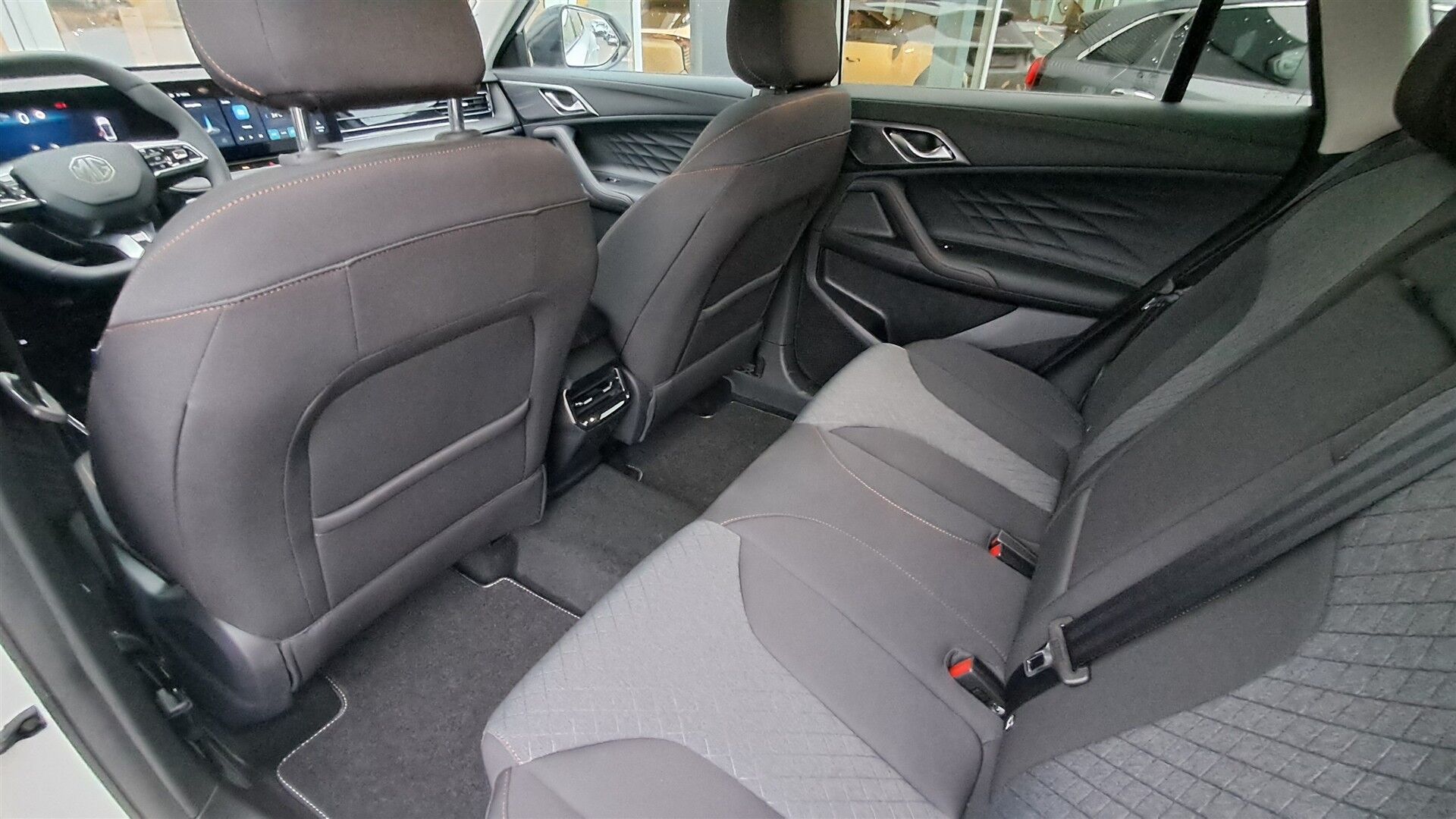 Billede af MG HS 1,5 T GDI  Plugin-hybrid Comfort 272HK 5d Aut.