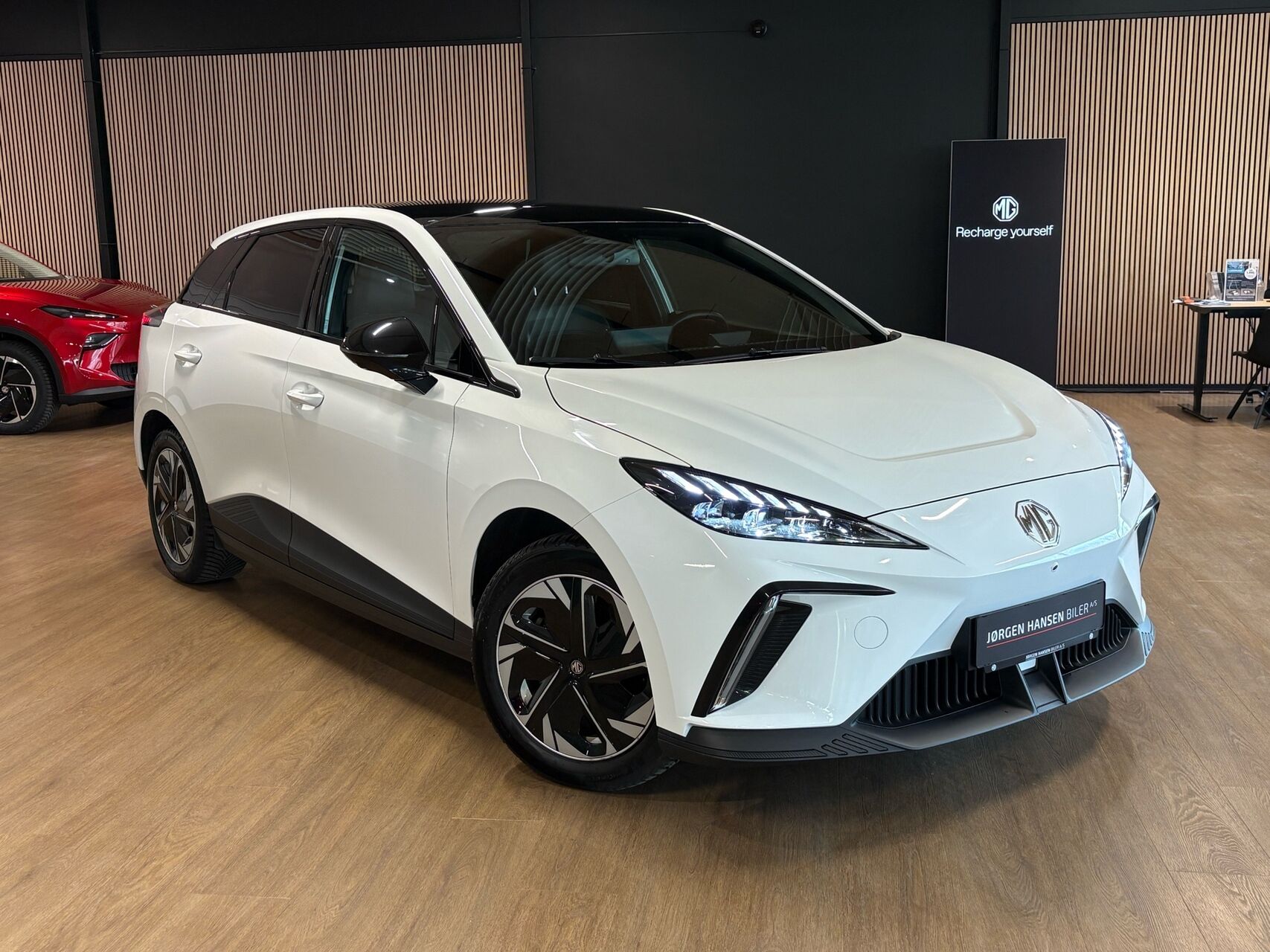 Billede af MG MG4 Electric EL Luxury Long Range 204HK 5d Aut.