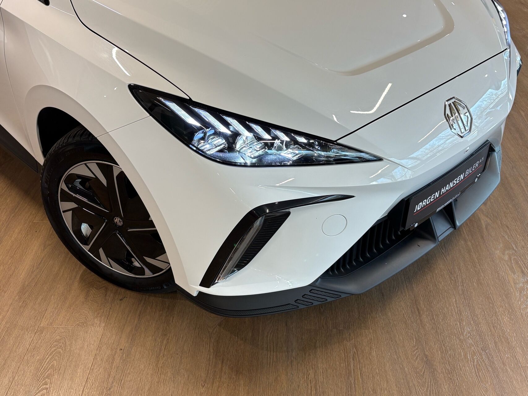 Billede af MG MG4 Electric EL Luxury Long Range 204HK 5d Aut.