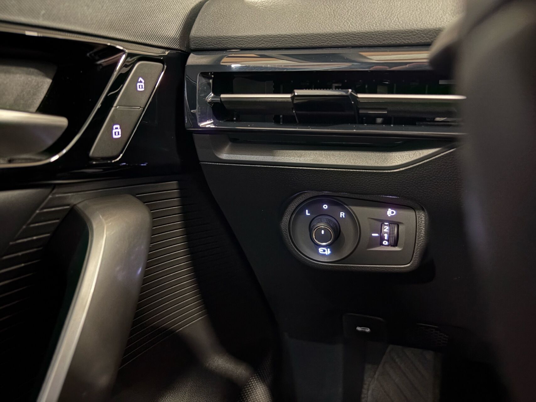 Billede af MG MG4 Electric EL Luxury Long Range 204HK 5d Aut.