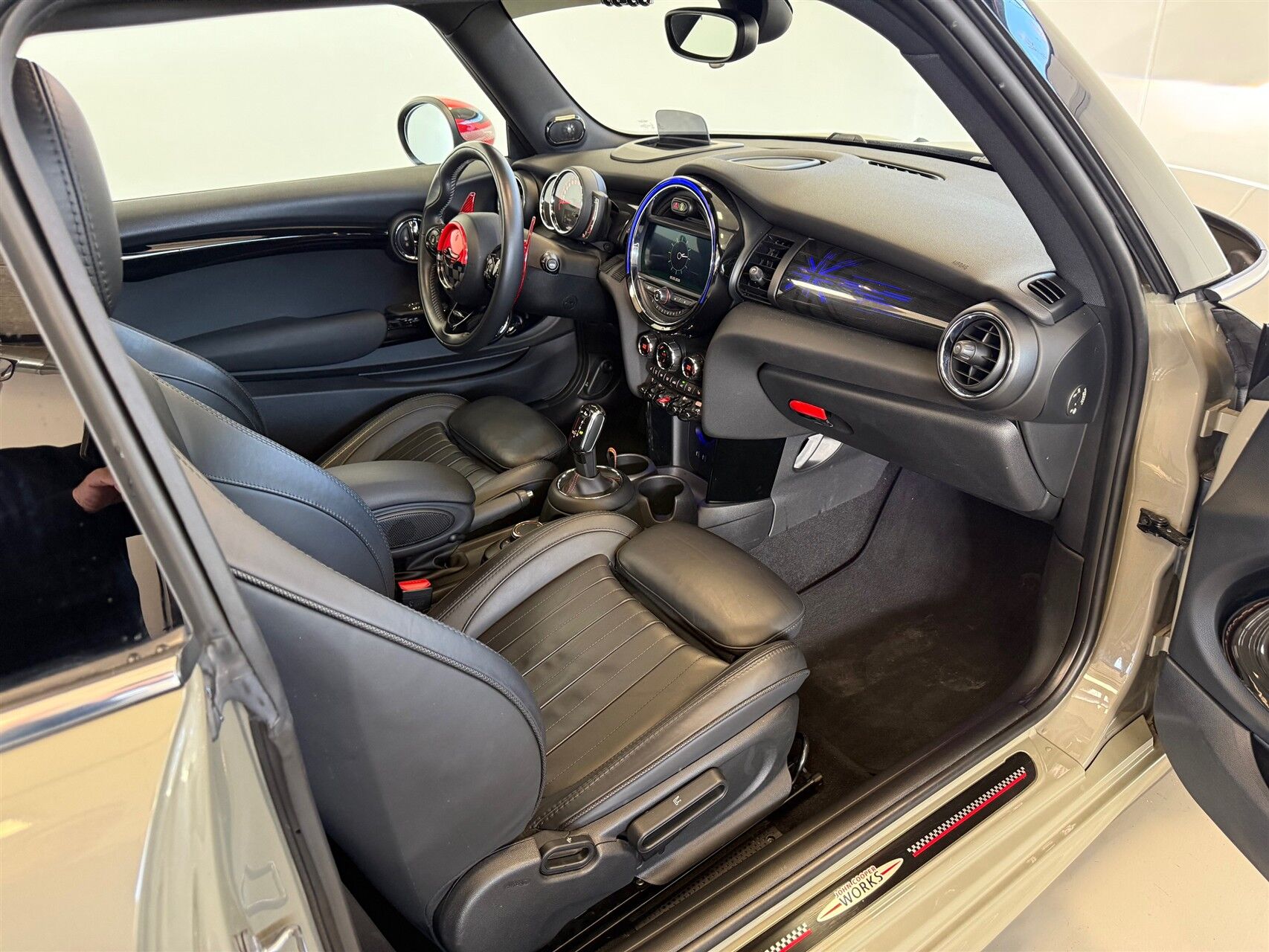 Billede af Mini Cooper John Cooper Works 2,0 Steptronic 231HK 3d 8g Aut.