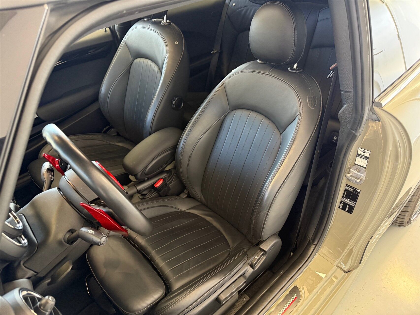 Billede af Mini Cooper John Cooper Works 2,0 Steptronic 231HK 3d 8g Aut.