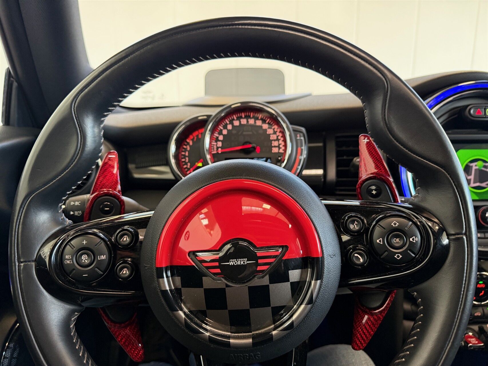 Billede af Mini Cooper John Cooper Works 2,0 Steptronic 231HK 3d 8g Aut.