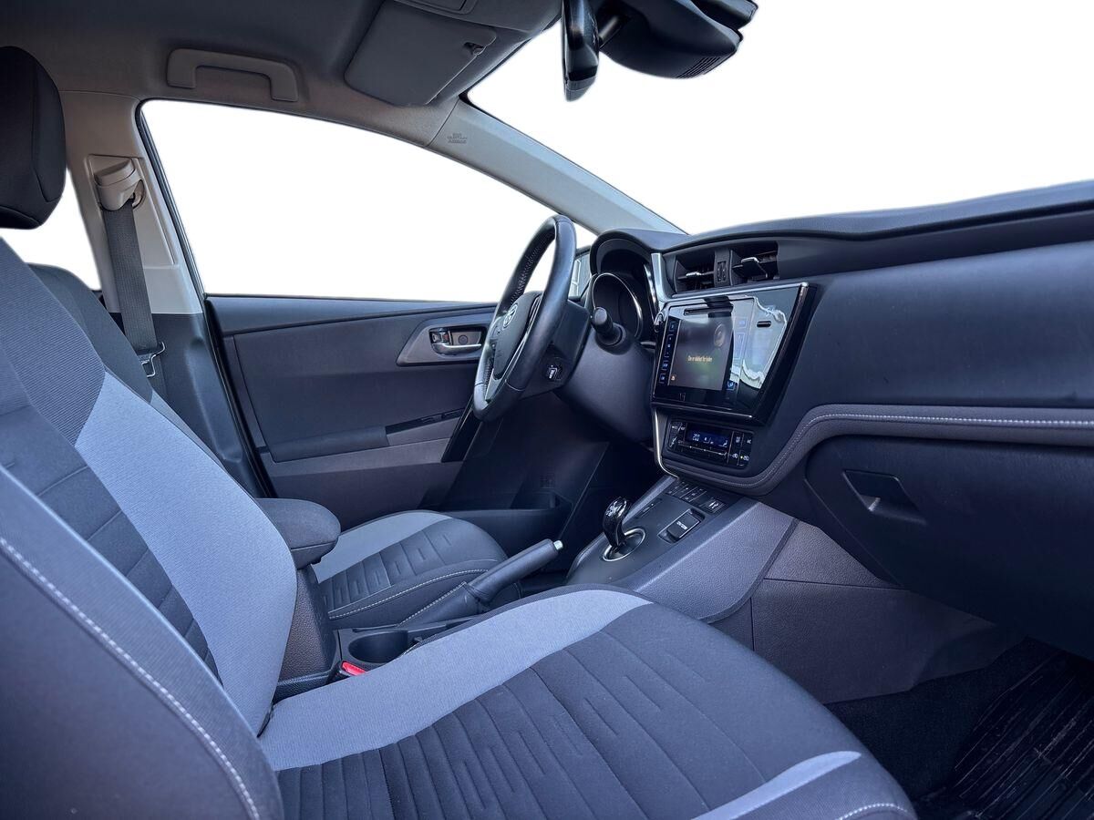 Billede af Toyota Auris Touring Sports 1,8 Hybrid H2 Comfort 136HK Stc Aut.