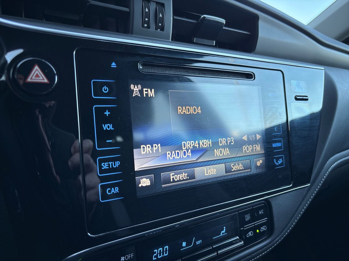 Billede af Toyota Auris Touring Sports 1,8 Hybrid H2 Comfort 136HK Stc Aut.