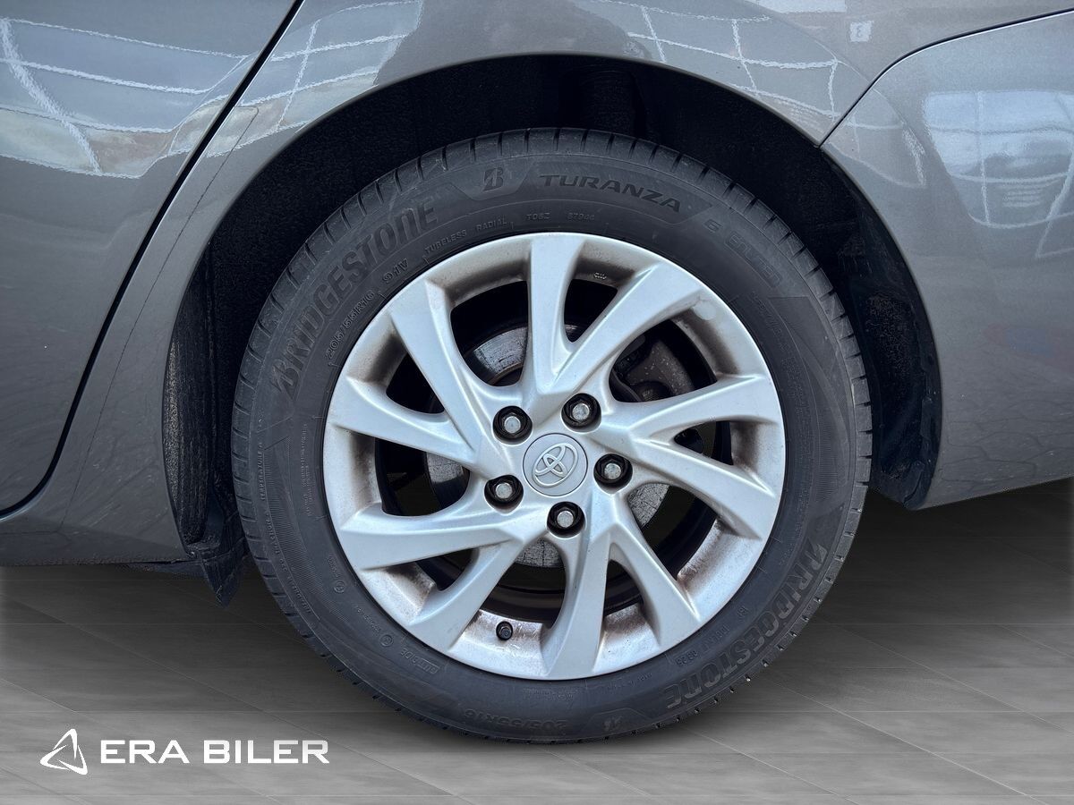 Billede af Toyota Auris Touring Sports 1,8 Hybrid H2 Comfort 136HK Stc Aut.
