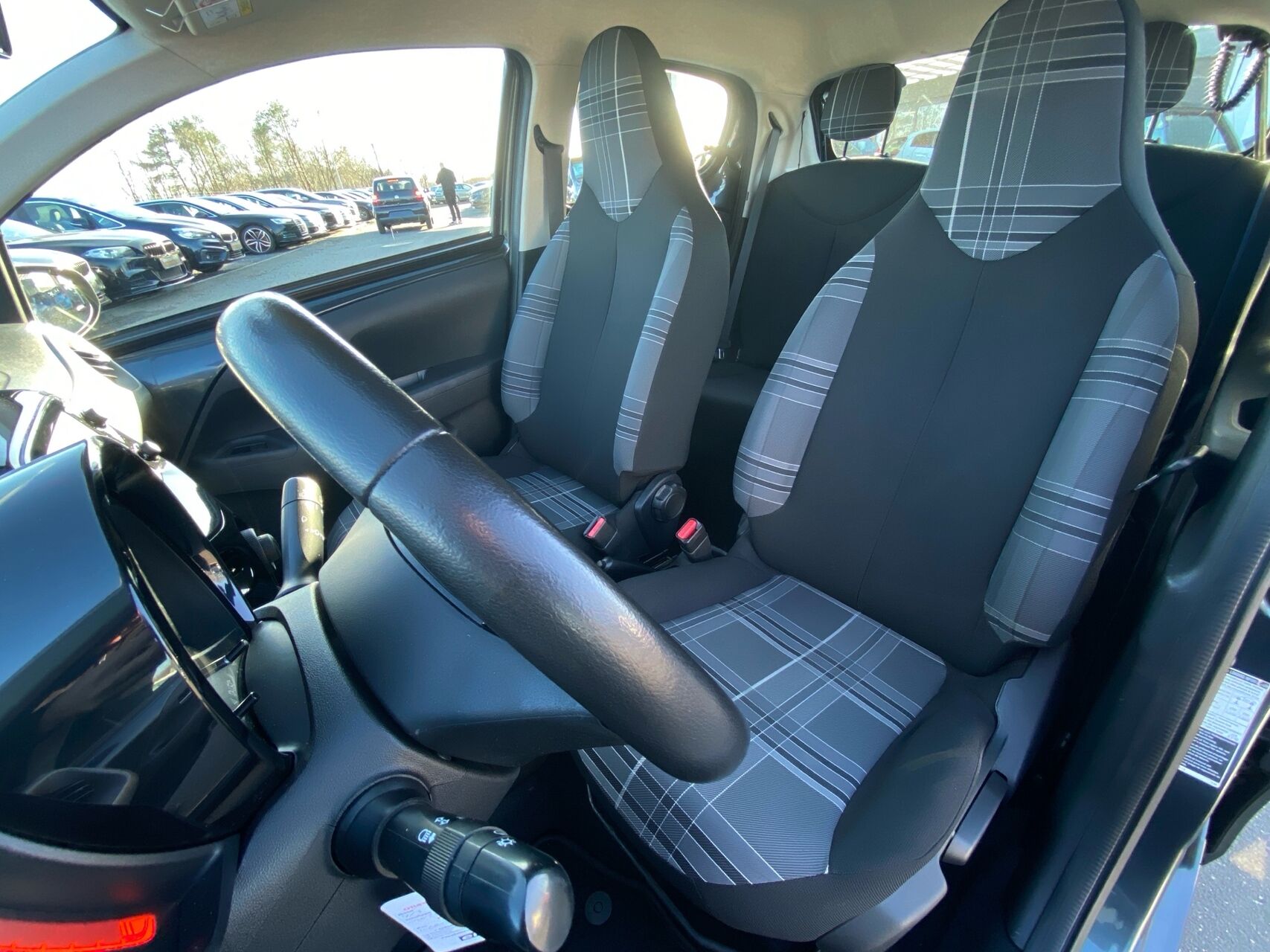 Billede af Peugeot 108 1,0 e-Vti More+ 69HK 5d