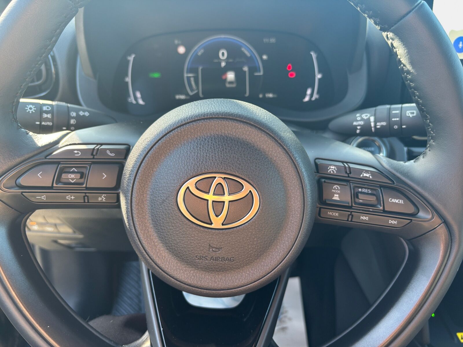 Billede af Toyota Yaris Cross 1,5 Hybrid Style Comfort 116HK 5d Trinl. Gear