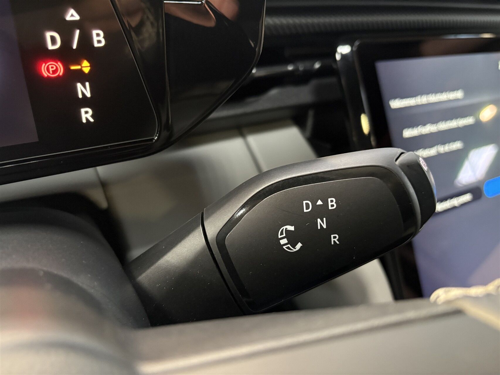 Billede af Ford Capri EL UR Premium AWD 340HK 5d Aut.