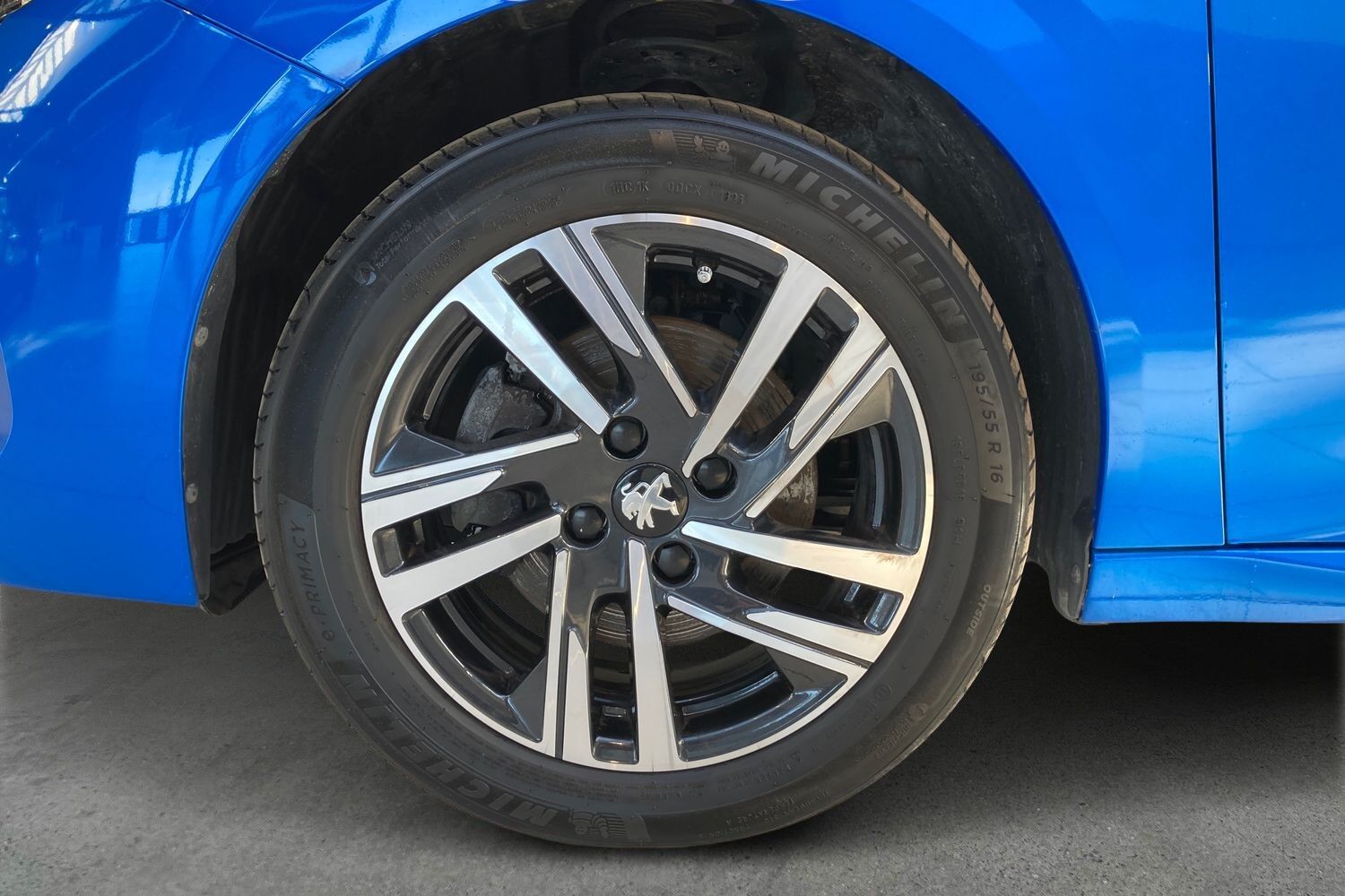 Billede af Peugeot 208 1,2 PureTech Allure Pack 100HK 5d 6g