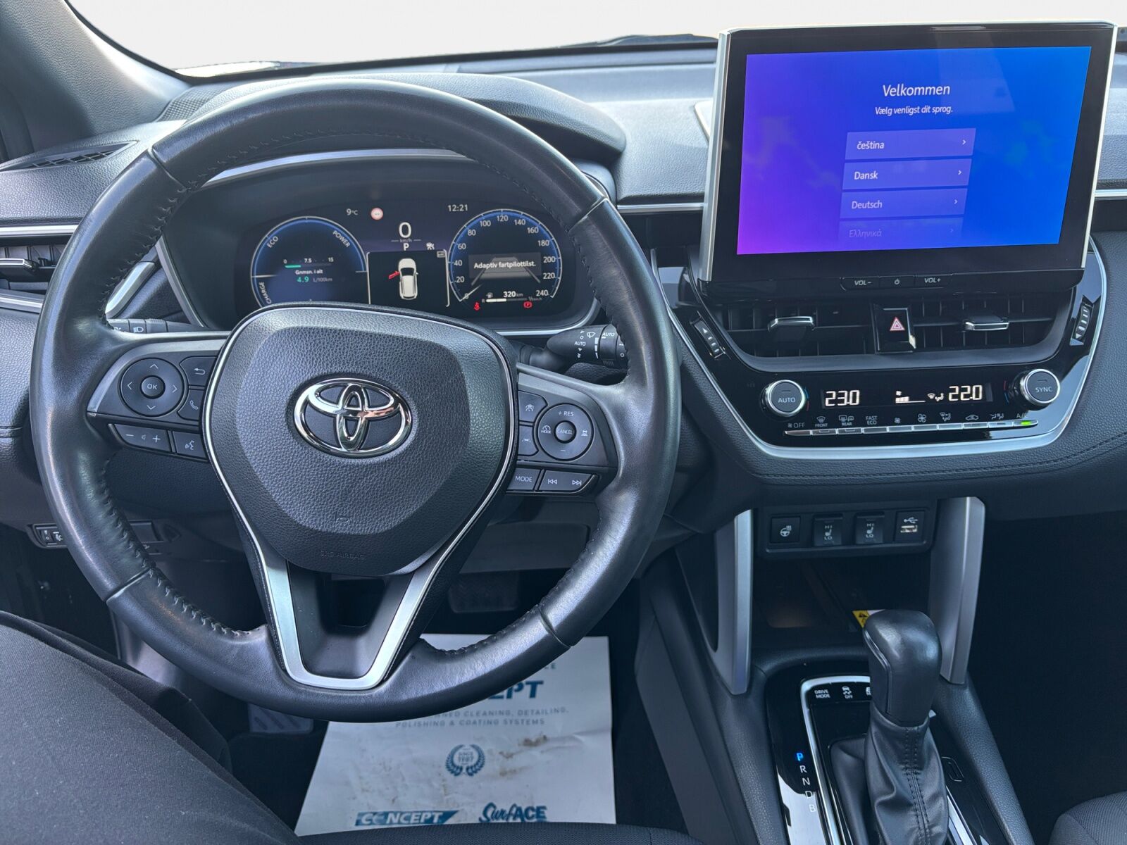 Billede af Toyota Corolla Cross 2,0 Hybrid Style Comfort E-CVT 197HK 5d Aut.